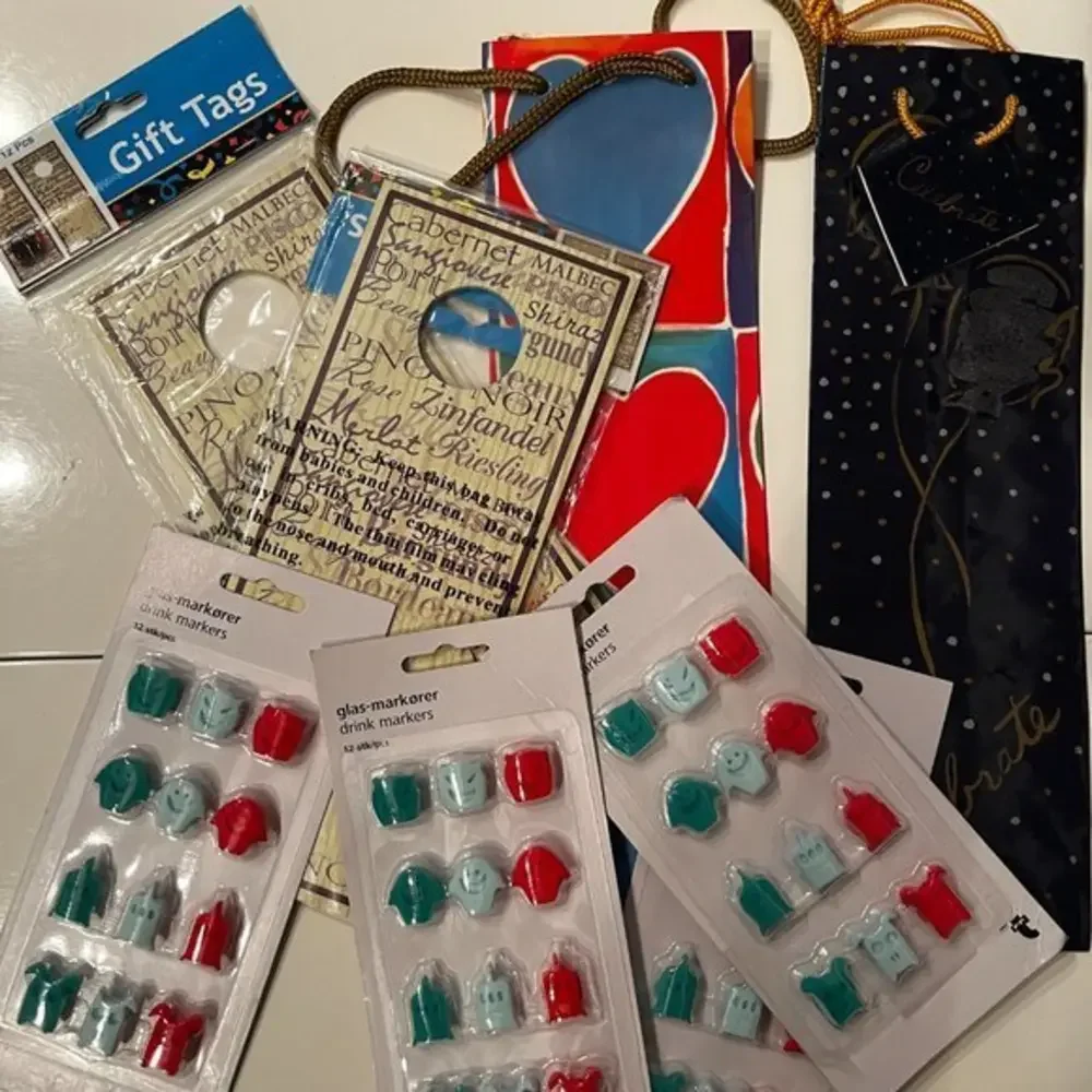 Wine Bags, Wine Tags & Wine Markers (p/s)